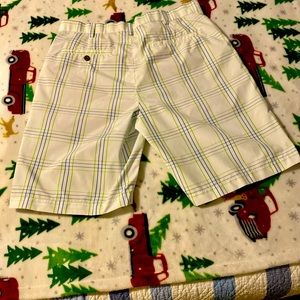 Men’s Ben Hogan performance golf shorts. Size 34 brand new, never worn. No tags.